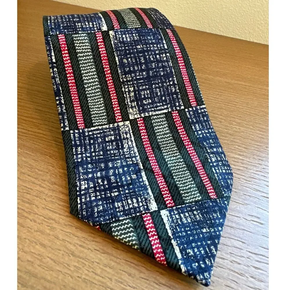 Stefano Milano Men Neck Tie Made In Italy 100% Silk Geometric Blue Red Green